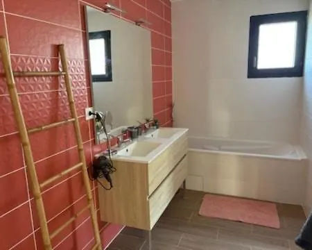 Villa Maison Confort, 4 Pers Parking Prive Le Pont-de-Beauvoisin