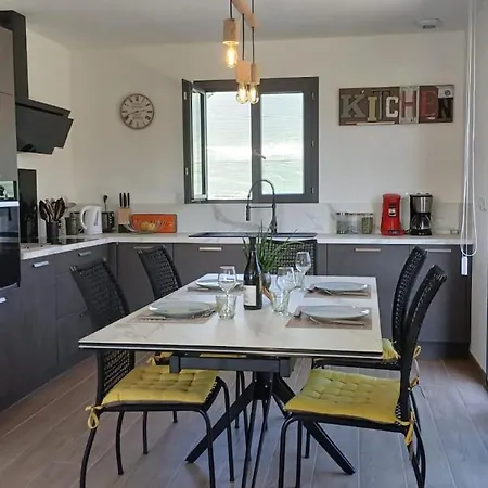 Maison Confort, 4 Pers Parking Prive Villa Le Pont-de-Beauvoisin